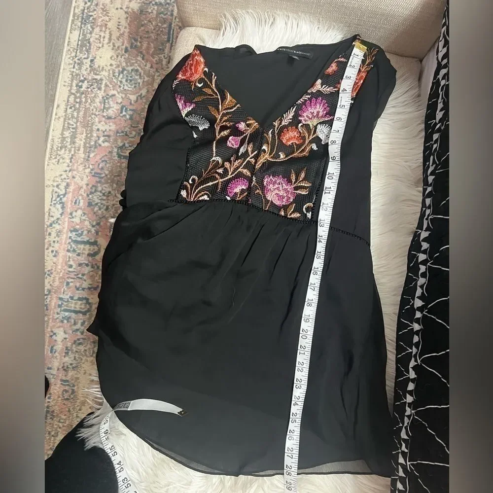 White House black market embroidered black blouse size 12 large zipper pink red - Picture 9 of 11